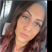 Laureata in sociologia e pedagogia e docente in istituto tecnico professionale impartisce lezioni di sostegno e ripetizioni